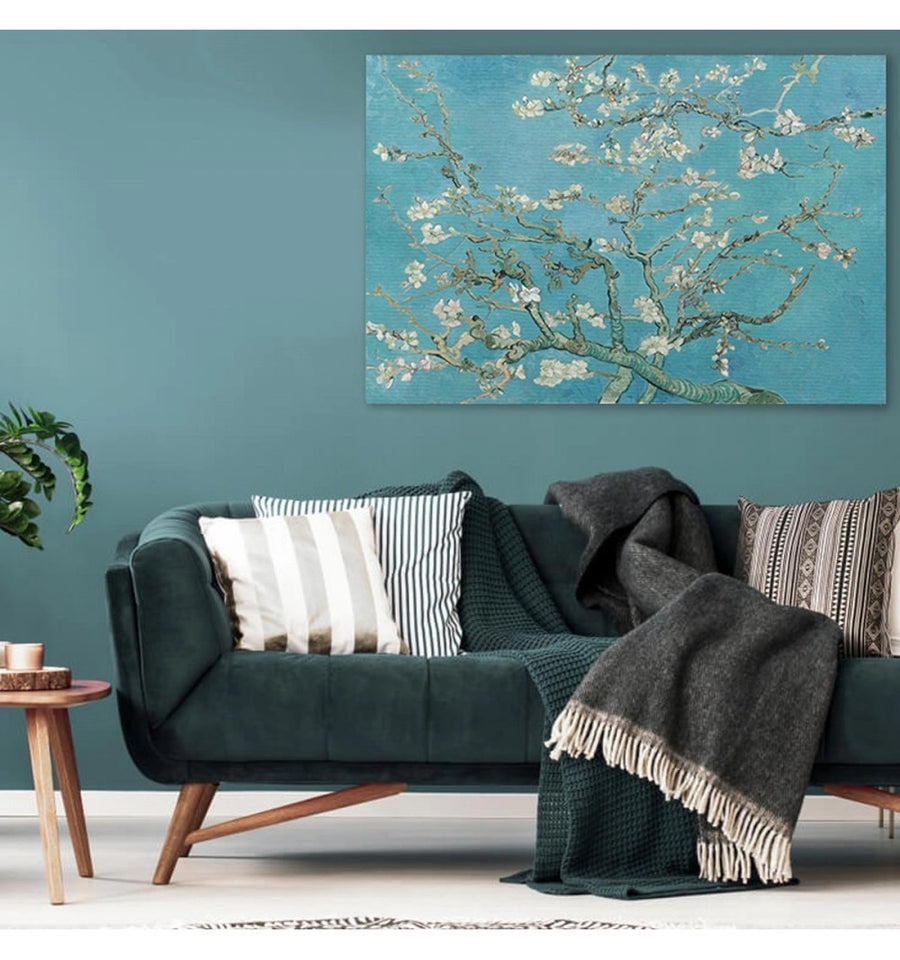 Cuadro Decorativo Almond Blossom de Van Gogh Colgado en la pared de una sala, Cuadro Almendro en Flor